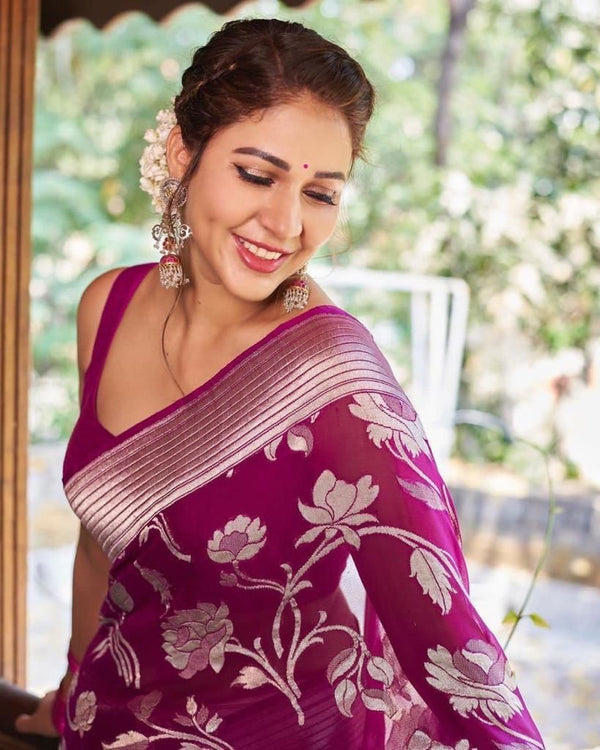 Royal Bloom Soft Lichi Silk Saree with Jacquard Weaving & Rich Pallu